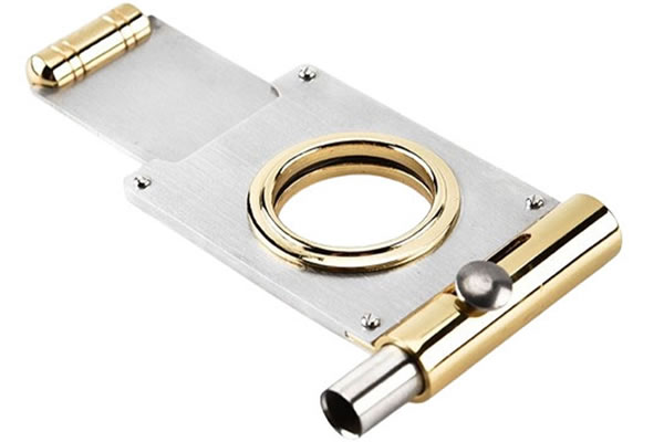 The Art of the Cut: Elevating Your Cigar Experience with Premium Cigar Cutters (Not Just Any Knife!)